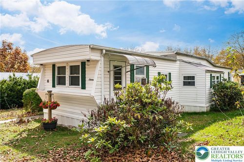 16 Springridge Rd, Bath, PA, 18014-2129 | Card Image