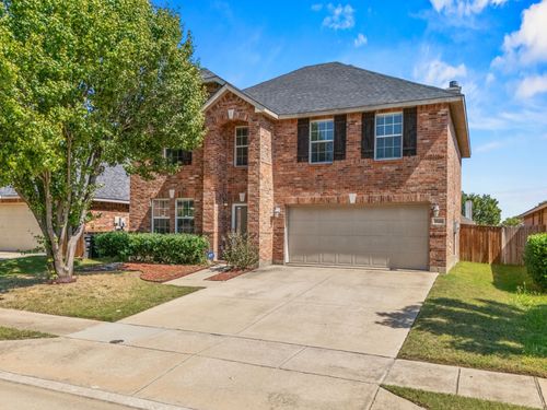 9520 Sills Way, Fort Worth, TX, 76177-7578 | Card Image