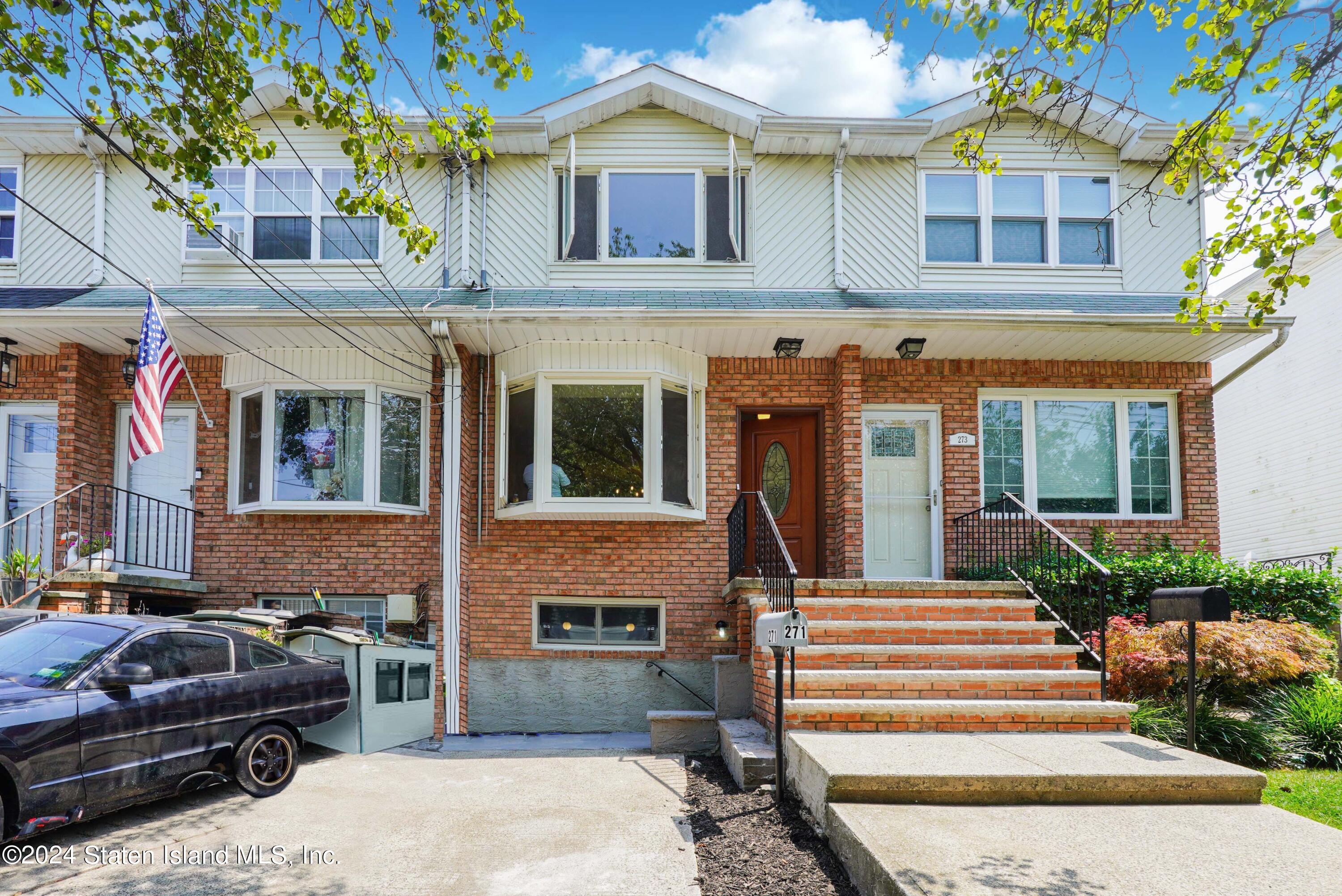 Main St, Staten Island, NY 10307