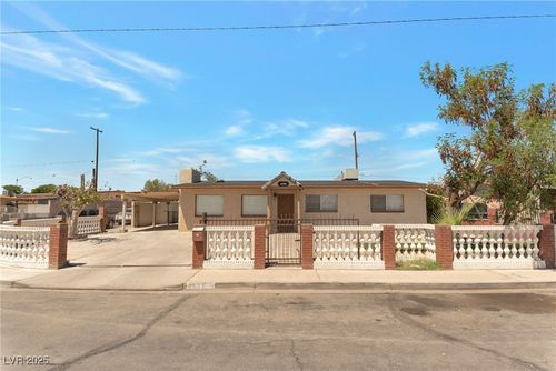 2921 Bassler St, North Las Vegas, NV, 89030-5232 | Card Image