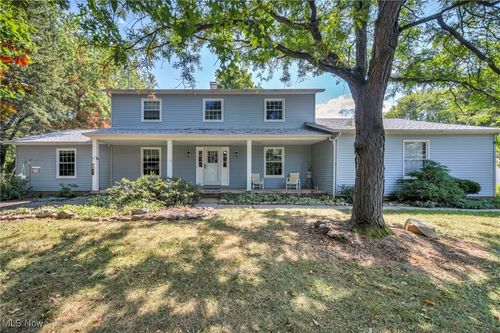 3818 Sleepy Hollow Rd, Brunswick, OH, 44212-4138 | Card Image