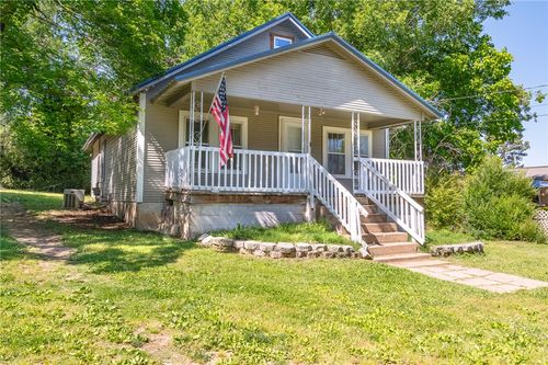 1103 W Wilson Ave, Harrison, AR, 72601-6031 | Card Image