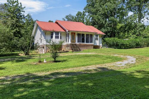 7220 Friendly Rd, Baxter, TN, 38544-4342 | Card Image