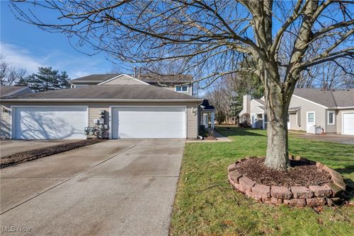 6a-160 Marian Ln, Berea, OH, 44017-1566 | Card Image