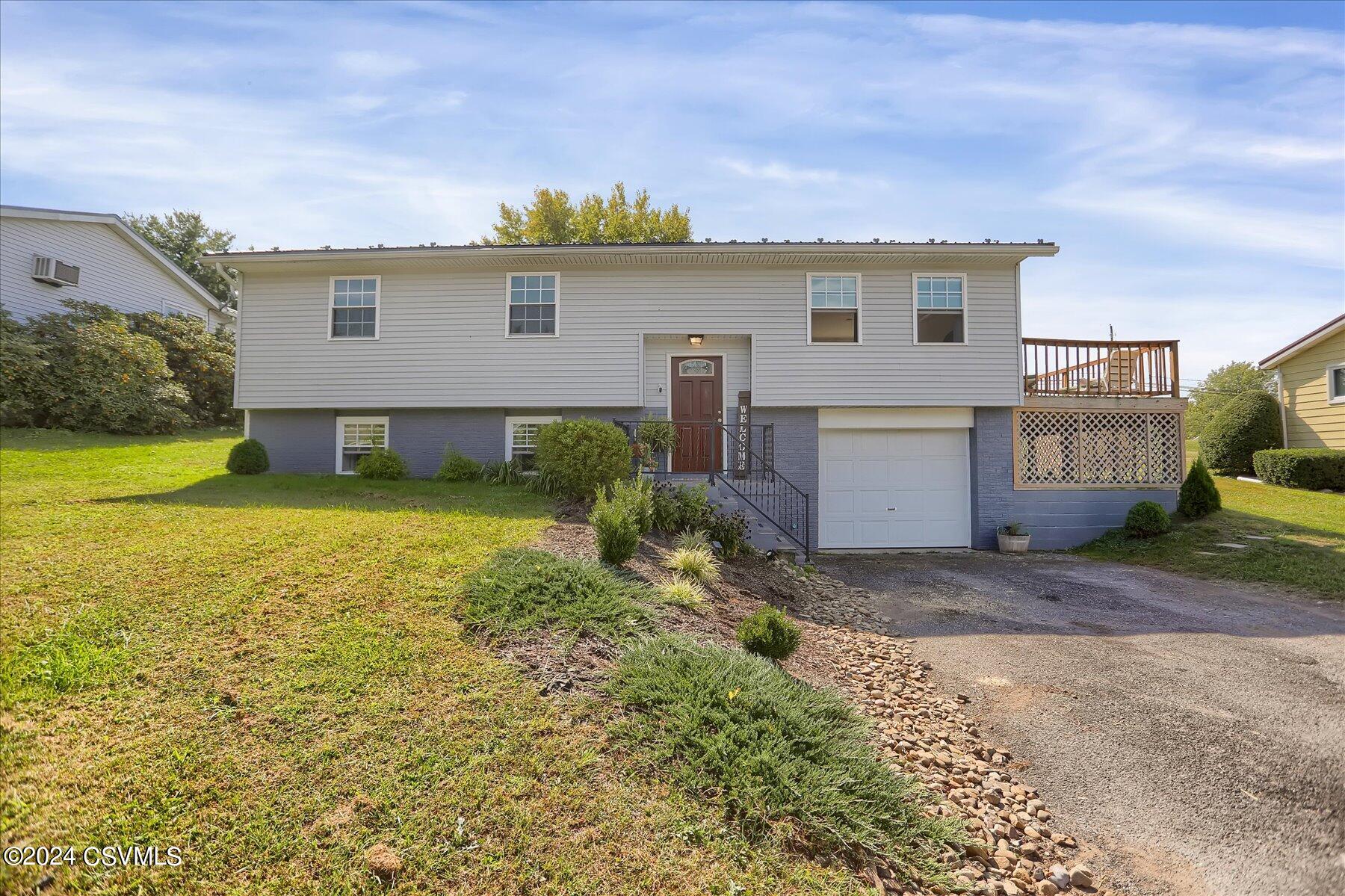 Old Farm Ln, Milton, PA 17847