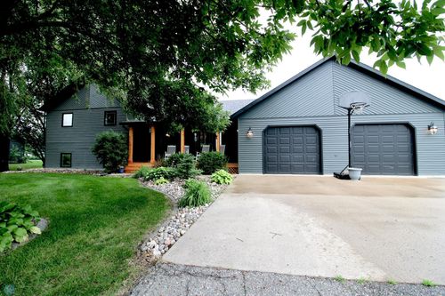 1307 Libra Lane, Fargo, ND, 58104 | Card Image