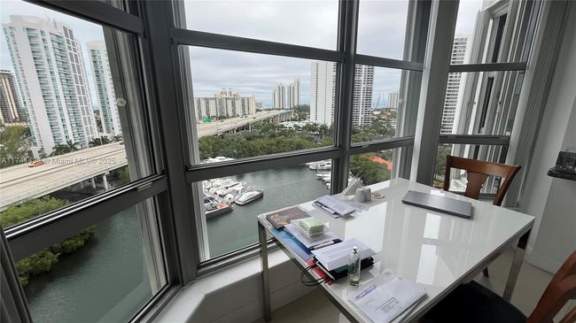APT-1405 - 3500 Mystic Pointe Dr, Condo with 2 bedrooms, 2 bathrooms and null parking in Aventura FL | Image 7
