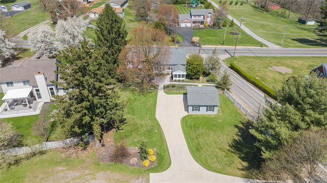 3945 Tuscarawas Rd, House other with 3 bedrooms, 3 bathrooms and 4 parking in Brighton Twp PA | Image 37
