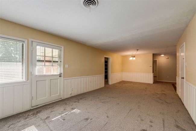 211 Martha Mnr, House other with 3 bedrooms, 2 bathrooms and null parking in Richardson TX | Image 13