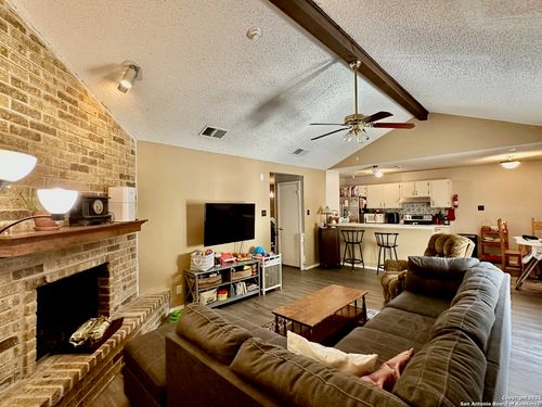 5619 Wood Walk St, San Antonio, TX, 78233-5044 | Card Image