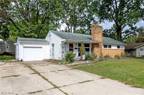 2106 Friar Tuck Cir, Wooster, OH, 44691-2022 | Card Image