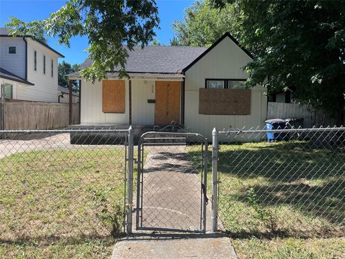 226 W Louisiana Ave, Dallas, TX, 75224-2225 | Card Image