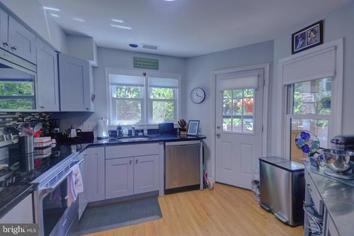 i-3151 Covewood Ct, FALLS CHURCH, VA, 22042-7567 | Card Image