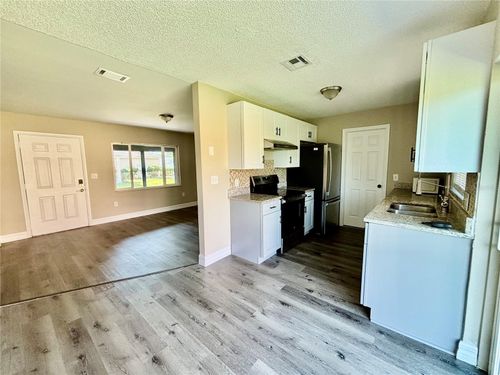 504 Blackbird Ln, POINCIANA, FL, 34759-4401 | Card Image