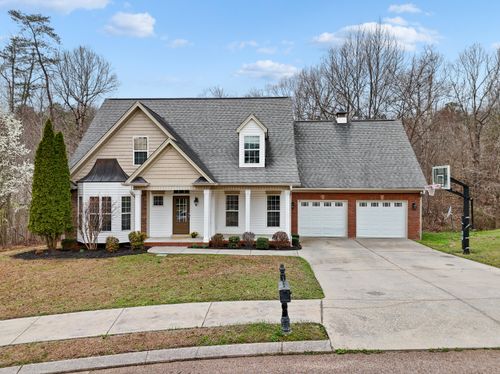 5542 Ginkgo Rd, Ooltewah, TN, 37363-8213 | Card Image