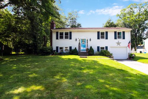 155 Fawn Hill Dr, Westbrook, CT, 06498-1962 | Card Image