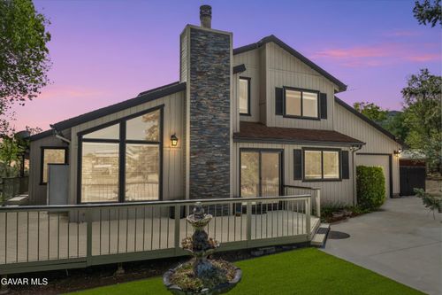 21020 White Pine Dr, Tehachapi, CA, 93561-8064 | Card Image