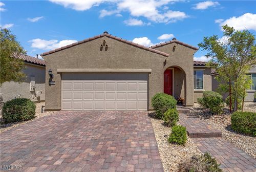 6324 Conlon St, North Las Vegas, NV, 89081-6926 | Card Image