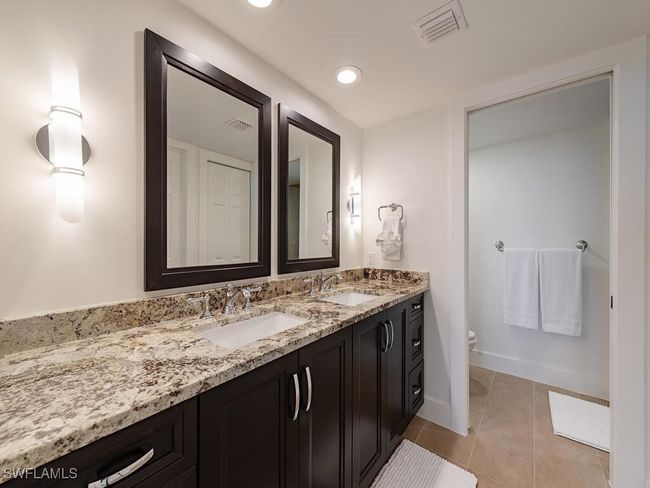 APT-802 - 6573 Marissa Loop, Condo with 2 bedrooms, 2 bathrooms and null parking in NAPLES FL | Image 9