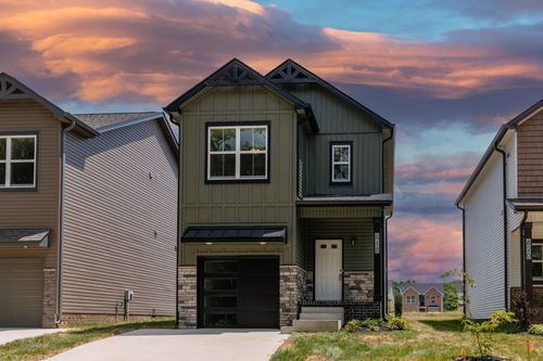 618 Southern Pass Run, Clarksville, TN, 37043-2740 | Card Image