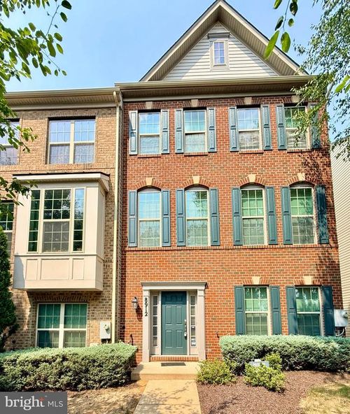 8912 Tower Pl, LANHAM, MD, 20706-1674 | Card Image