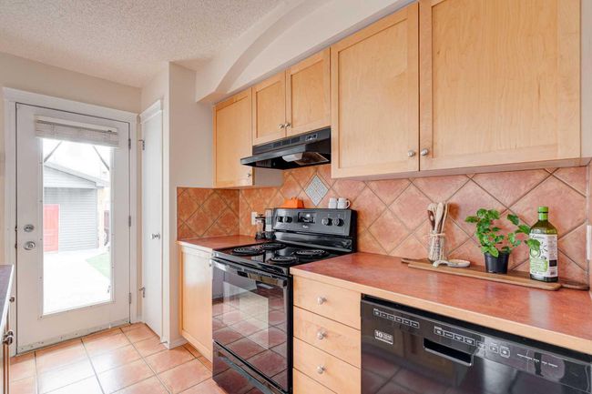 356 Prestwick Heights Se, House other with 4 bedrooms, 3 bathrooms and 2 parking in Calgary AB | Image 10