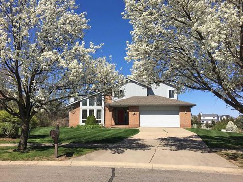 3240 Bellflower Ct, Ann Arbor, MI, 48103-9233 | Card Image
