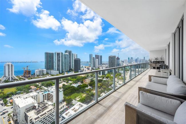 PH207 - 3470 E Coast Ave, Condo with 3 bedrooms, 3 bathrooms and null parking in MIAMI FL | Image 54