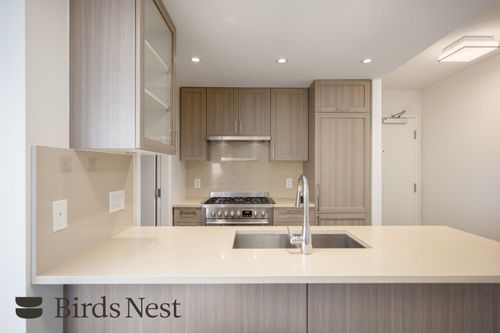 954-5515 Boundary Rd, Vancouver, BC, V5R0E3 | Card Image