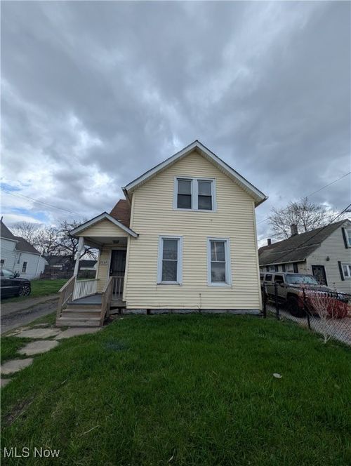3369 E 49th St, Cleveland, OH, 44127-1645 | Card Image