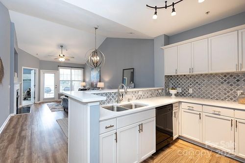 apt-305-18742 Nautical Dr, Cornelius, NC, 28031-8240 | Card Image