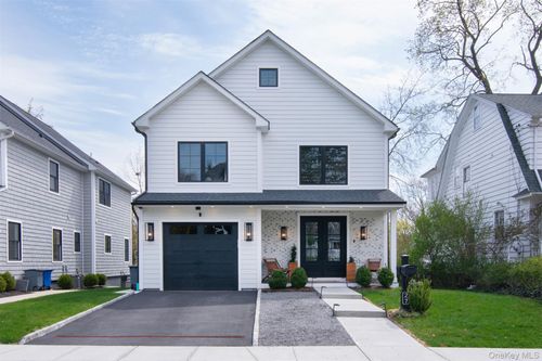 27 Chittenden Ave, Yonkers, NY, 10707-1616 | Card Image