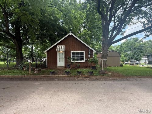 211 Overton St, Farmington, MO, 63640-2248 | Card Image