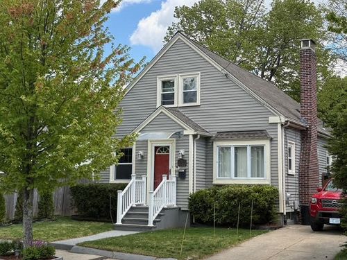 225 Leah St, Providence, RI, 02908-3907 | Card Image