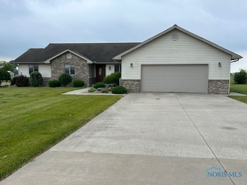 803 W Indiana St, Edon, OH, 43518-9626 | Card Image