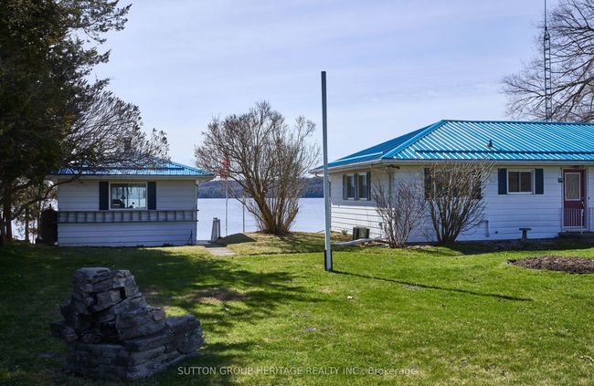 11056 Loyalist Pky, House other with 3 bedrooms, 2 bathrooms and 7 parking in Bath ON | Image 21