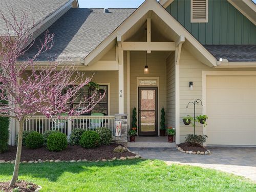 96 Copper Creek Ln, Hendersonville, NC, 28739-0137 | Card Image