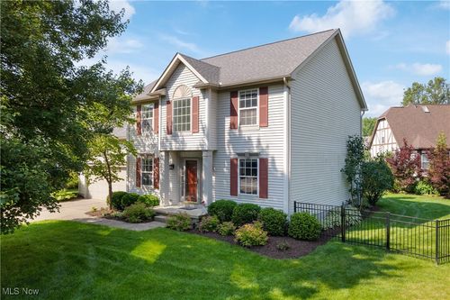 2958 Greenspire Cir, Fairlawn, OH, 44333-9103 | Card Image