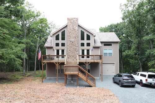 128 Powderhorn Dr, Lackawaxen, PA, 18435-7794 | Card Image