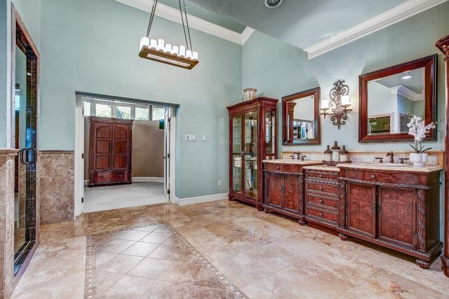 HUGE primary bathroom | Image 19