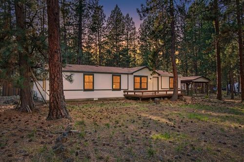 60097 Agate Road, Bend, OR, 97702 | Card Image