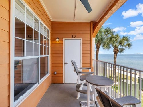 9-116-5000 Culbreath Key Way, TAMPA, FL, 33611 | Card Image