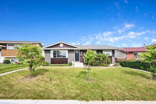 5212 5 Avenue Se, Calgary, AB, T2A4Y9 | Card Image