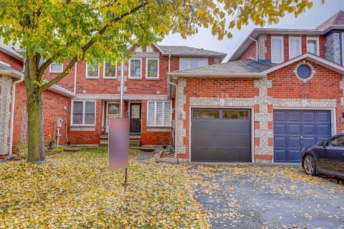 679 Graceland Crt, Pickering, ON, L1V6P2 | Card Image