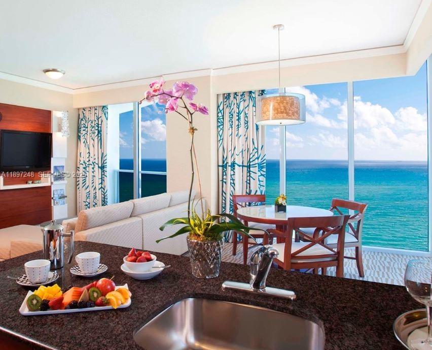 Residential in Sunny Isles Beach 4