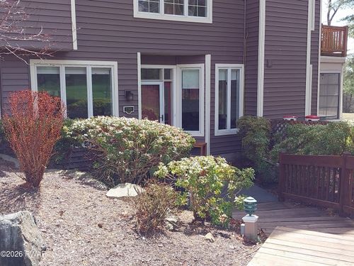 138 Elm Ln, Hawley, PA, 18428-7918 | Card Image