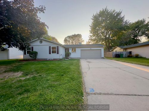 1512 Windsor Rd, Grand Island, NE, 68801-7062 | Card Image
