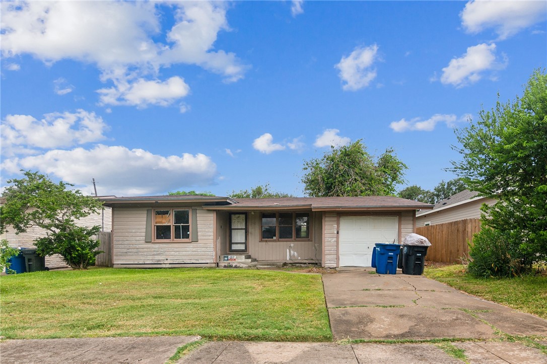 Belmeade Dr, Corpus Christi, TX 78412