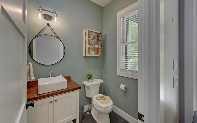 433 Hawkeye Trl, Home with 3 bedrooms, 3 bathrooms and null parking in Marble NC | Image 15