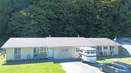 a-11040 N Skagit St, Burlington, WA, 98233-1478 | Card Image